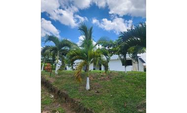 Oportunidad Casa campestre en Condominio vía Alcalá!