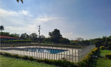 Oportunidad Casa campestre en Condominio vía Alcalá!