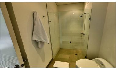 Apartamento con jardín para arriendo en Santa Bárbara Alta