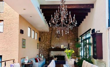 HERMOSA, ESTILO RUSTICO CONTEMPORANEO EN PALMILLAS