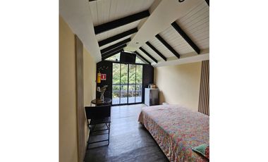 Vendo Finca Turística con Chalets en Santa Elena, Medellín