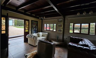 Vendo Finca Turística con Chalets en Santa Elena, Medellín