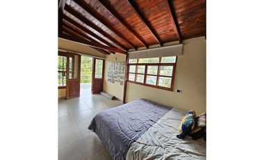 Vendo Finca Turística con Chalets en Santa Elena, Medellín