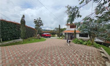 Vendo Finca Turística con Chalets en Santa Elena, Medellín