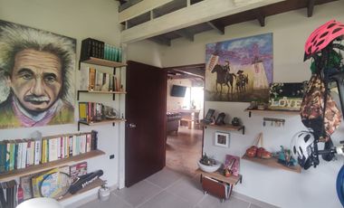 Vendo Finca Turística con Chalets en Santa Elena, Medellín