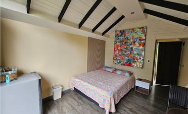 Vendo Finca Turística con Chalets en Santa Elena, Medellín