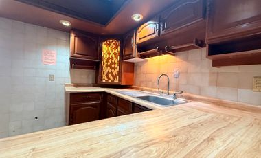 Casa en VENTA en EMBAJADORAS con Cochera