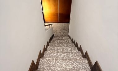 Casa en VENTA en EMBAJADORAS con Cochera