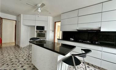 VENDO EN CARTAGENA PENTHOUSE FRENTE A LA BAHA DE CASTILLOGRANDE