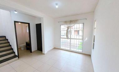 Venta de casa en condominio en Convento de las mercedarias , con balcón
