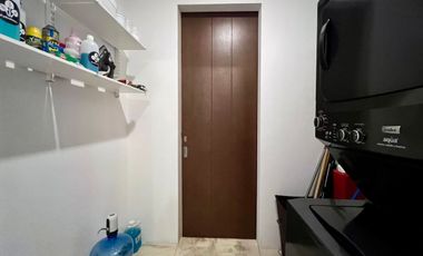 Casa Amueblada y Equipada con Alberca en Venta en San Sebastián.