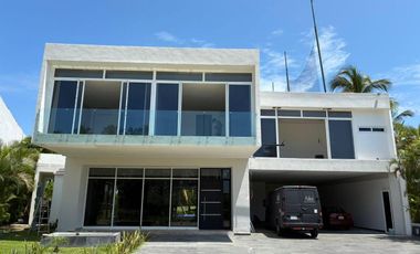 Residencia de Lujo en Condominio Xel-Ha, Acapulco Diamante