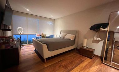 CASA EN VENTA CON TERRENO DOBLE Y ALBERCA, EN LOMAS DEL PEDREGAL, IMPECABLE!