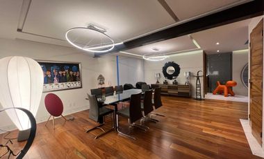 CASA EN VENTA CON TERRENO DOBLE Y ALBERCA, EN LOMAS DEL PEDREGAL, IMPECABLE!