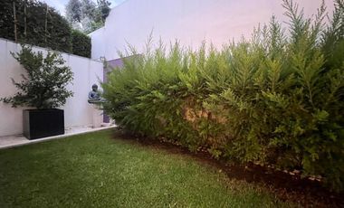 CASA EN VENTA CON TERRENO DOBLE Y ALBERCA, EN LOMAS DEL PEDREGAL, IMPECABLE!