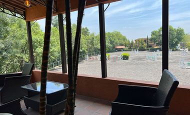Espectacular Propiedad en Tlalpan con Casa de Lujo e Instalaciones Para Caballos