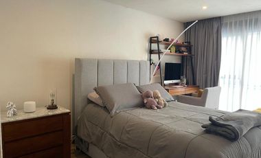 Impecable Casa en Venta en Calle Cerrada con Vigilancia