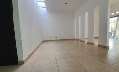 CASA DE 1 PISO “EL DESEO RESIDENCIAL” LOMAS DE ANGELÓPOLIS 2