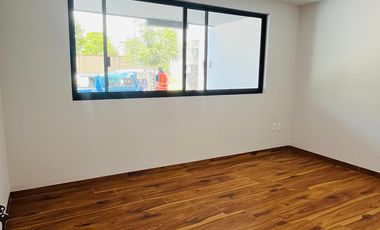 RESIDENCIA EN VENTA CON REC. EN PB Y ACABADOS DE LUJO EN LOMAS DE ANGELOPOLIS