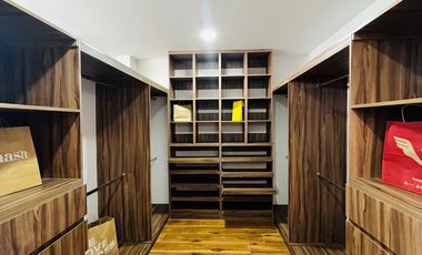 RESIDENCIA EN VENTA CON REC. EN PB Y ACABADOS DE LUJO EN LOMAS DE ANGELOPOLIS