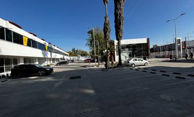 Bodega 2552m2 en calzada de Tlalpan con andenes y elevador de carga
