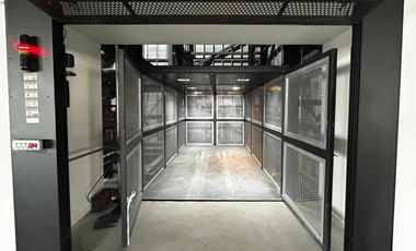 Bodega 2552m2 en calzada de Tlalpan con andenes y elevador de carga