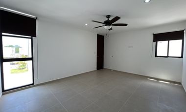 Casa con piscina y amplio jardin, en Botánico Privada Residencial, Conkal.