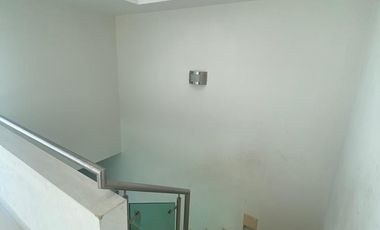 Casa en renta en  La cima de Zapopan en esquina.