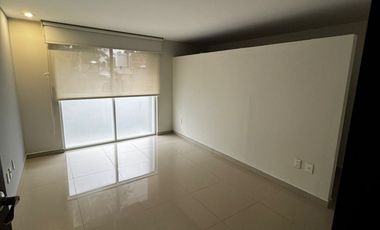 Amplio e iluminado departamento en renta en Letrán Valle