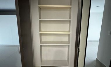 Amplio e iluminado departamento en renta en Letrán Valle