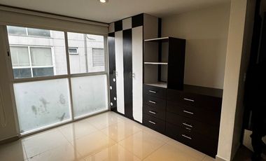 Amplio e iluminado departamento en renta en Letrán Valle