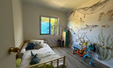 Parcela con 2 Casas y Vista Despejada en Campo Mar IV