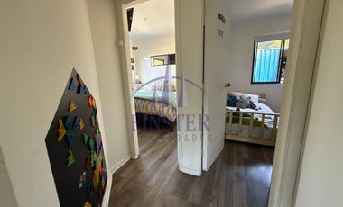 Parcela con 2 Casas y Vista Despejada en Campo Mar IV