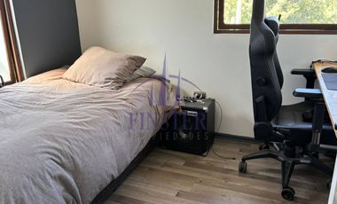 Parcela con 2 Casas y Vista Despejada en Campo Mar IV