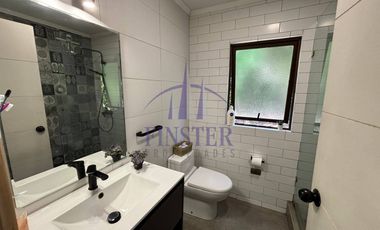 Parcela con 2 Casas y Vista Despejada en Campo Mar IV