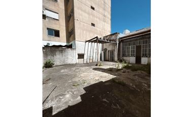 Venta Gran propiedad con 6 oficinas y patio calle España