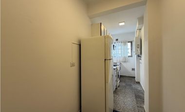 TRES AMB CON BALCON SALIENTE