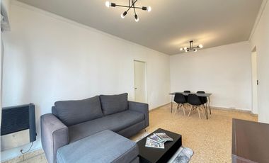 TRES AMB CON BALCON SALIENTE