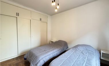 TRES AMB CON BALCON SALIENTE