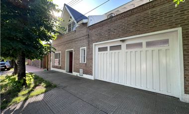 Casa centrica sobre calle Tte. Origone en Brandsen