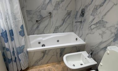 Casa PH en venta en Villa Dominico