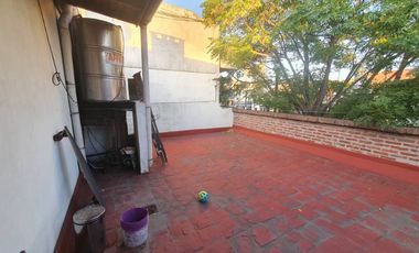Casa PH en venta en Lanus Oeste
