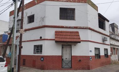 Departamento Tipo Casa en venta en Avellaneda Oeste