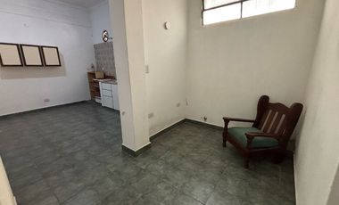 Casa PH en venta en Valentin Alsina