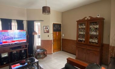 Triplex en venta en Piñeyro