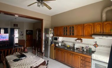 Triplex en venta en Piñeyro