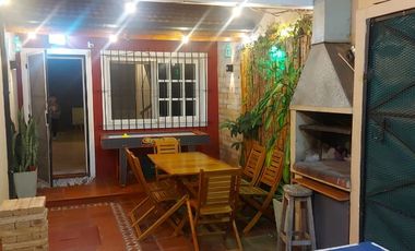 Casa PH en venta en Lanus Oeste