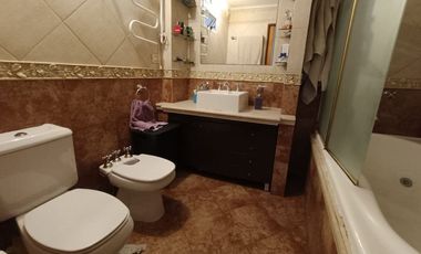 Casa PH en venta en Lanus Oeste