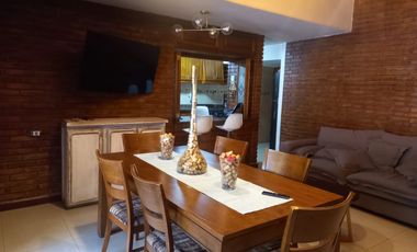 EUSKADI VENDE EXPECTACULAR CASA (J.F. MORENO) APTA CREDITO USD 240000