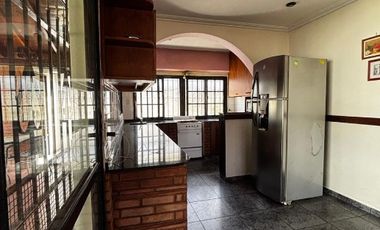 Chalet en venta en Moron Sur